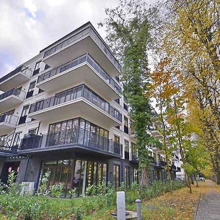 Osiedle Seaside Garden - Apartamenty Bryza Z Garazem, 100M Od Promenady Свиноуйсьце Экстерьер фото