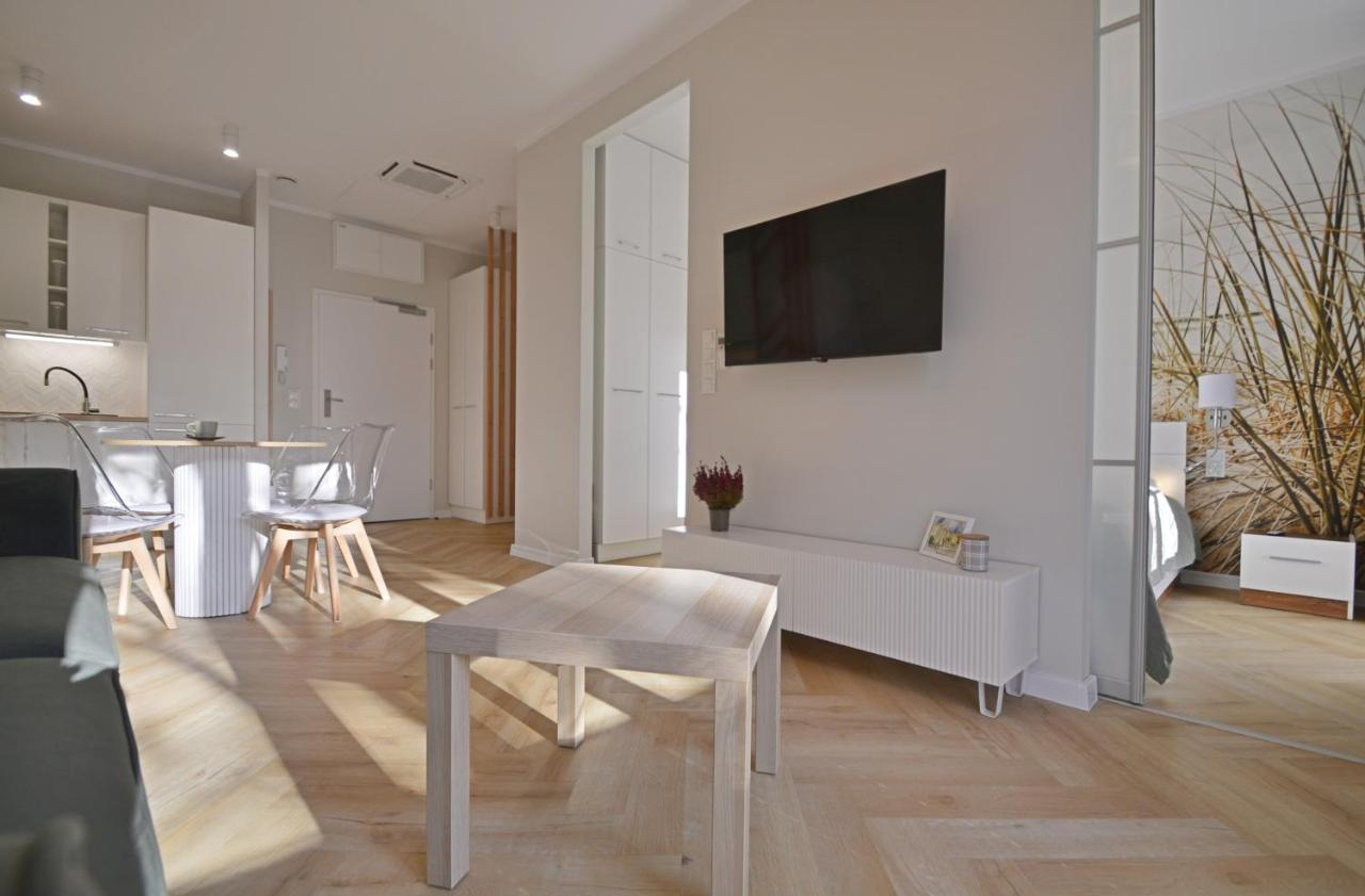 Osiedle Seaside Garden - Apartamenty Bryza Z Garazem, 100M Od Promenady Свиноуйсьце Экстерьер фото